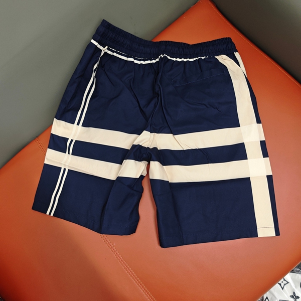 ブランドハーフパンツ側面デザイン